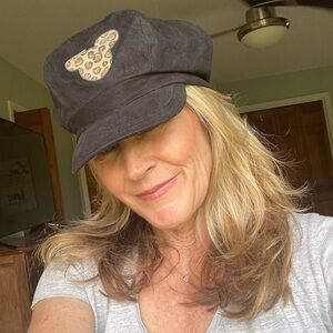 Walt Disney World Black Puffy Cadet Cap / Hat Stretch Fit 20.5" Circumference